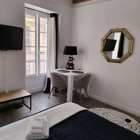 Movida Apartment *